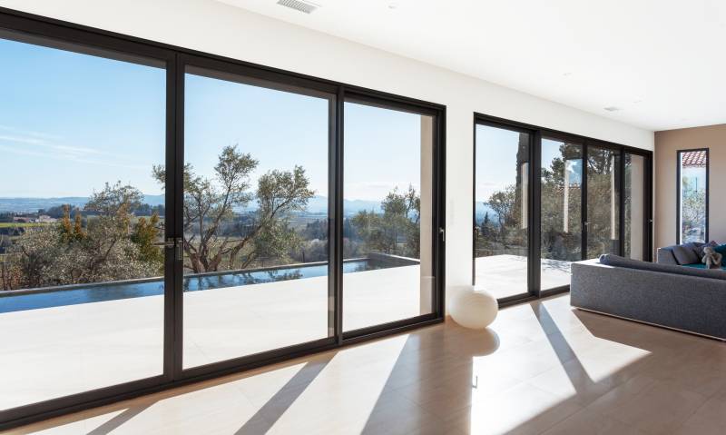 baies coulissantes alu SYBAIE à Nice 06