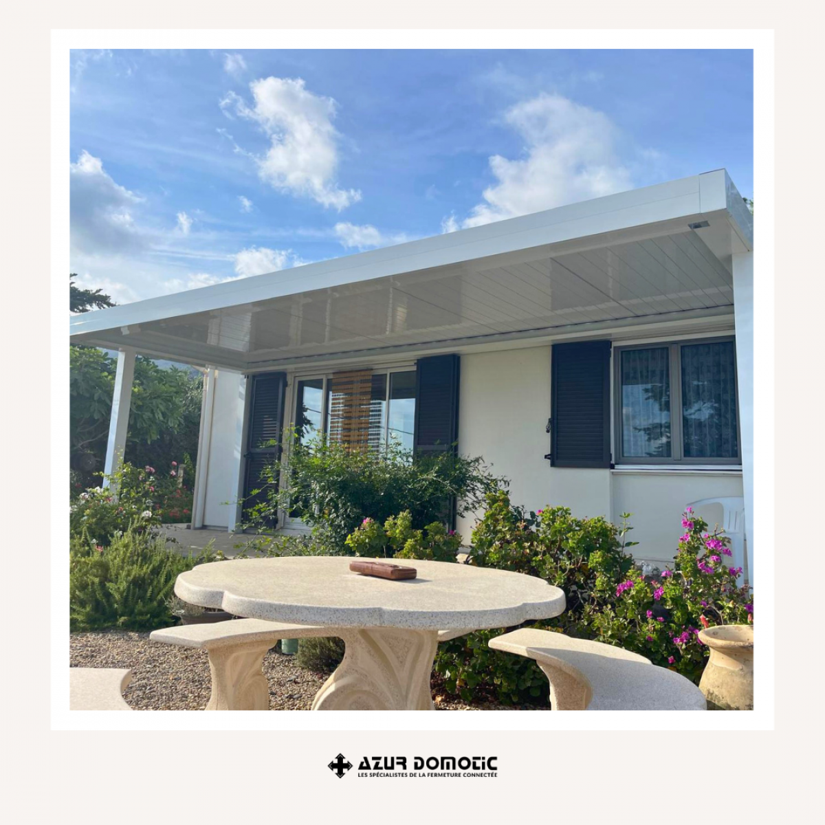 Pergola blanche toit plein bioclimatique Grasse