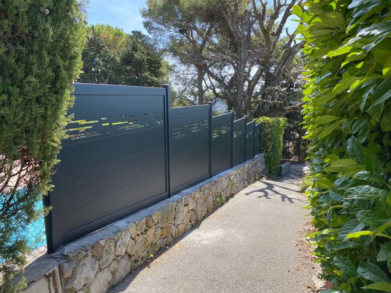 Maitriser pleinement votre projet de clôture grâce à AZUR DOMOTIC à Grasse et ses alentours