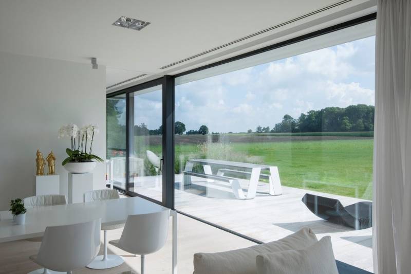 Pose de portes-fenêtres à Valbonne 06