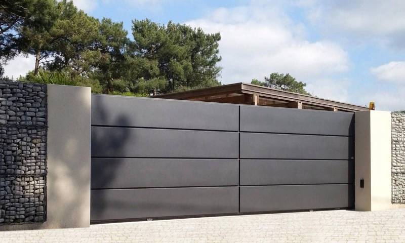 Installation de portails automatiques coulissants à Mougins 06